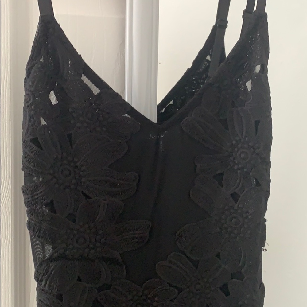 Back dress - Picture 2 of 4